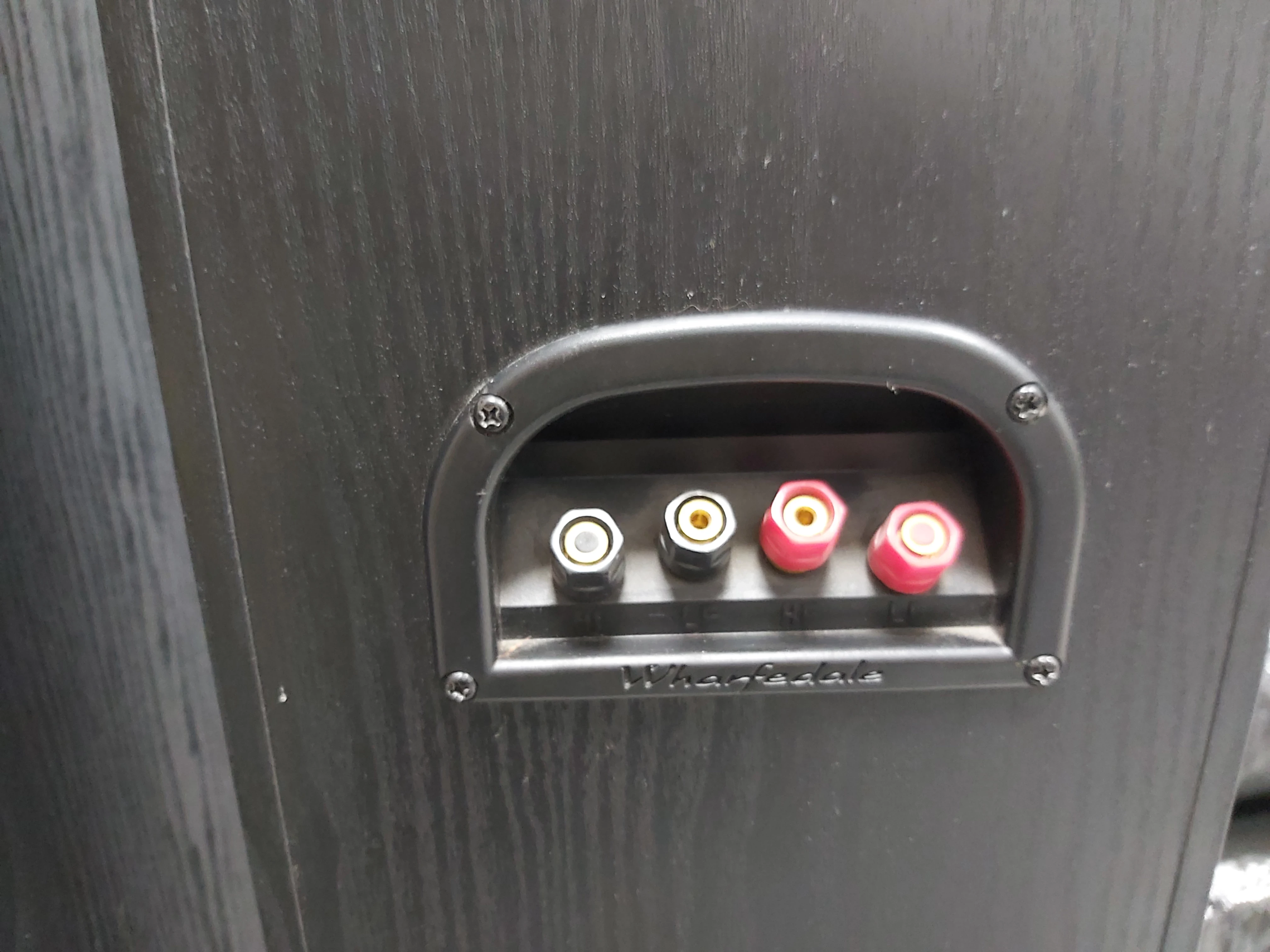 kolumny-podlogowe-wharfedale-diamond-83-2-szt-okazja-stan-uzywany