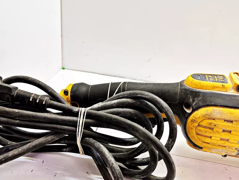 DUŻA SZLIFIERKA KĄTOWA DEWALT DWE4579R