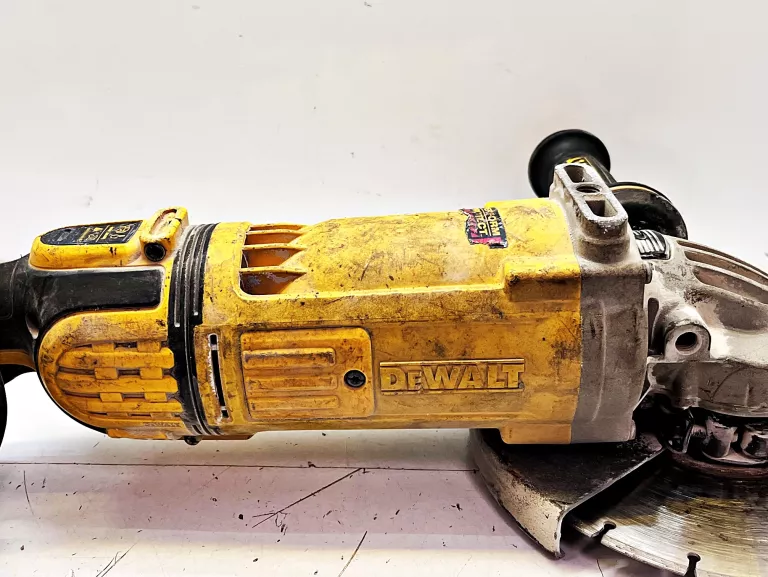 DUŻA SZLIFIERKA KĄTOWA DEWALT DWE4579R