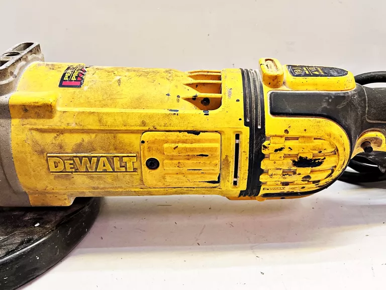 DUŻA SZLIFIERKA KĄTOWA DEWALT DWE4579R
