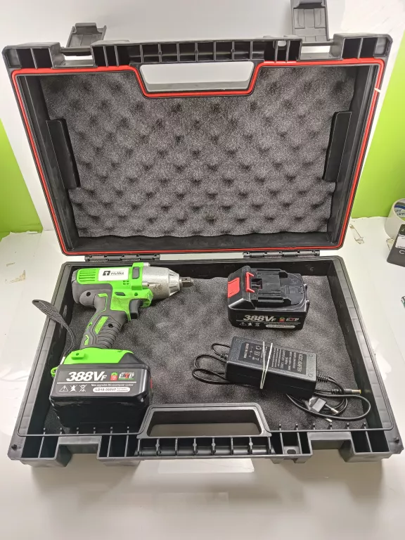 KLUCZ UDAROWY ELEKTRYCZNY + 2 AKU 18V