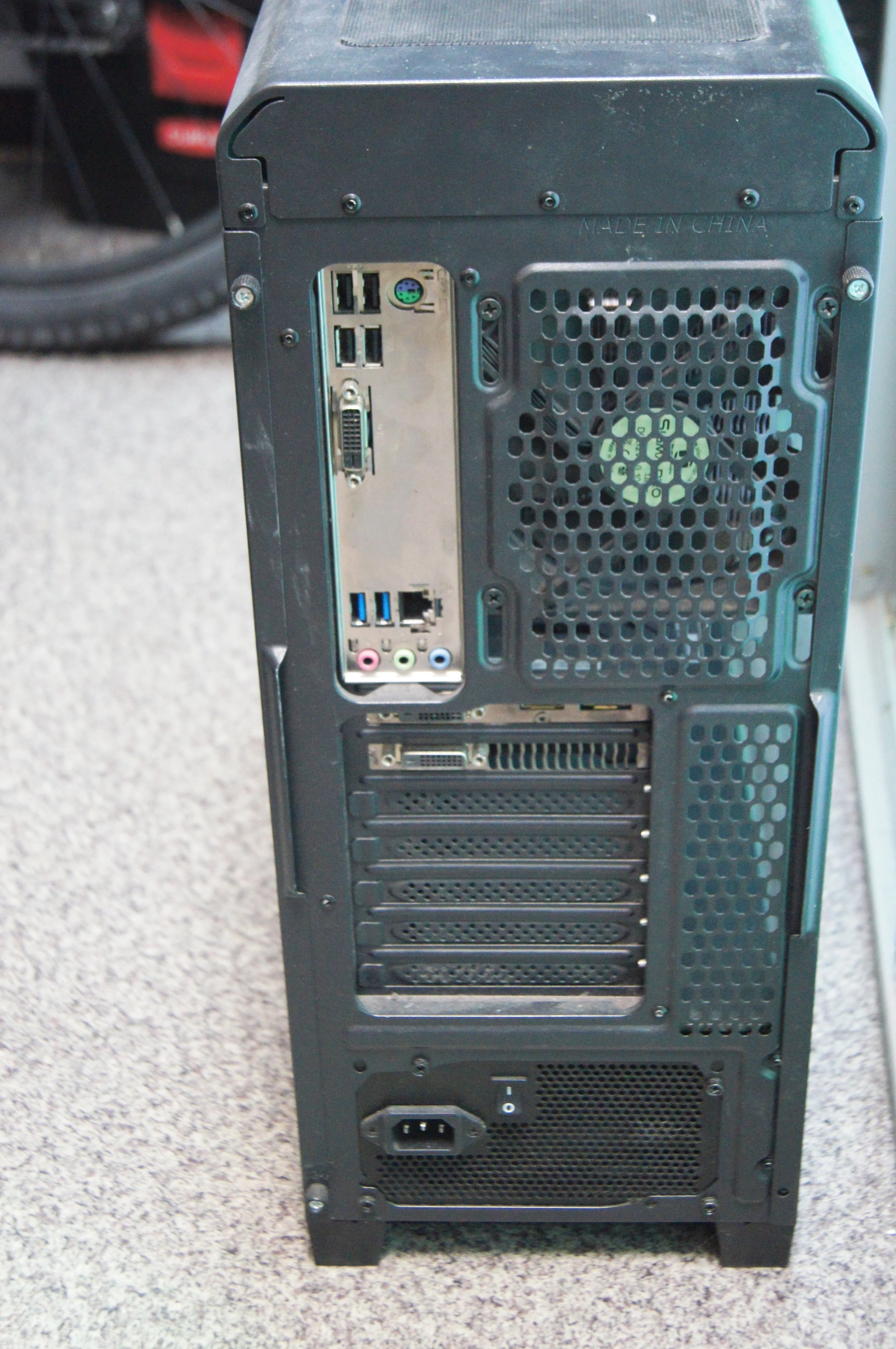 komputer-stacjonarny-1tb8gb-rtx-1060czarny-marka-hp