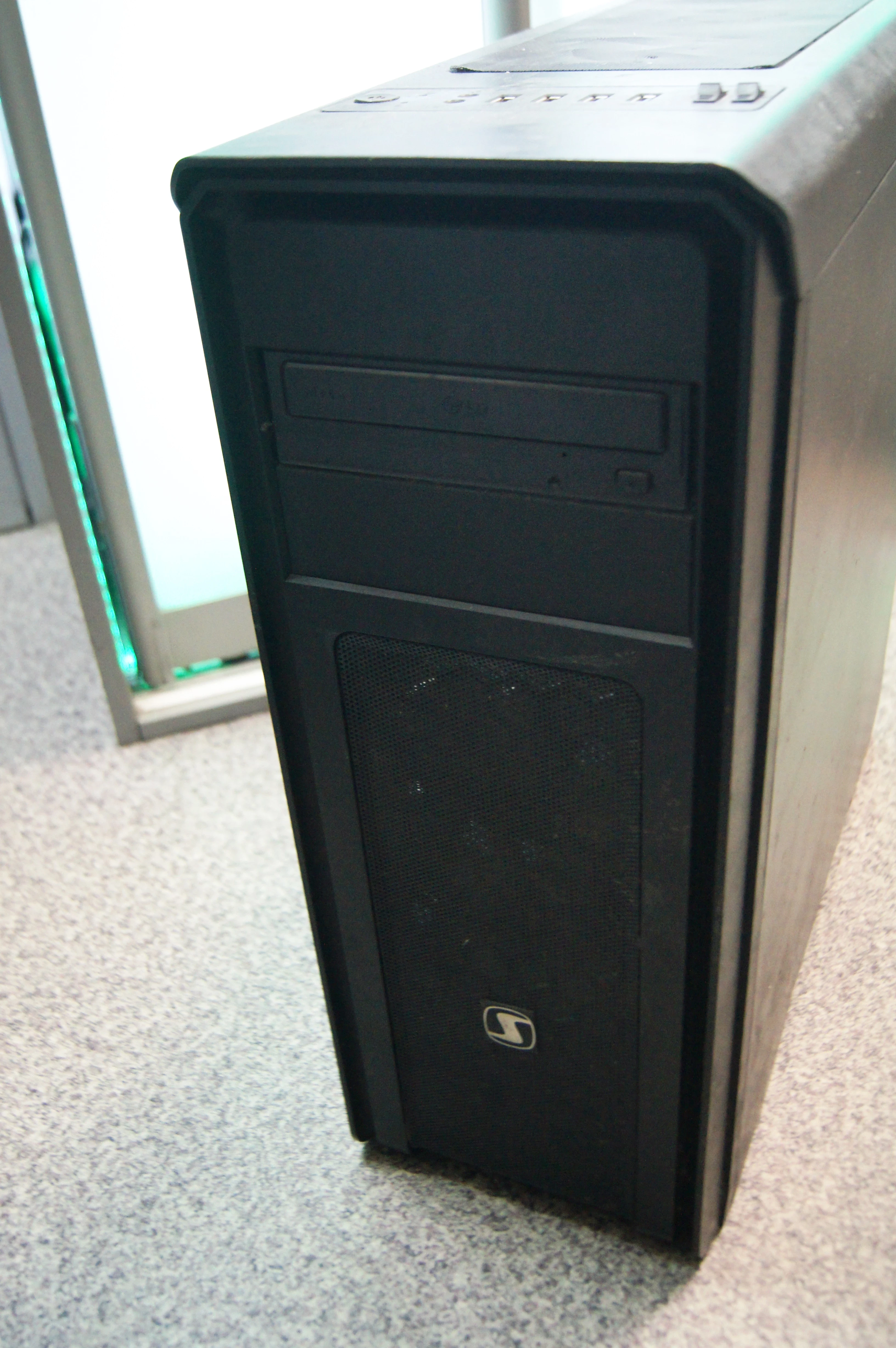 komputer-stacjonarny-1tb8gb-rtx-1060czarny-pulawska-103-warszawa