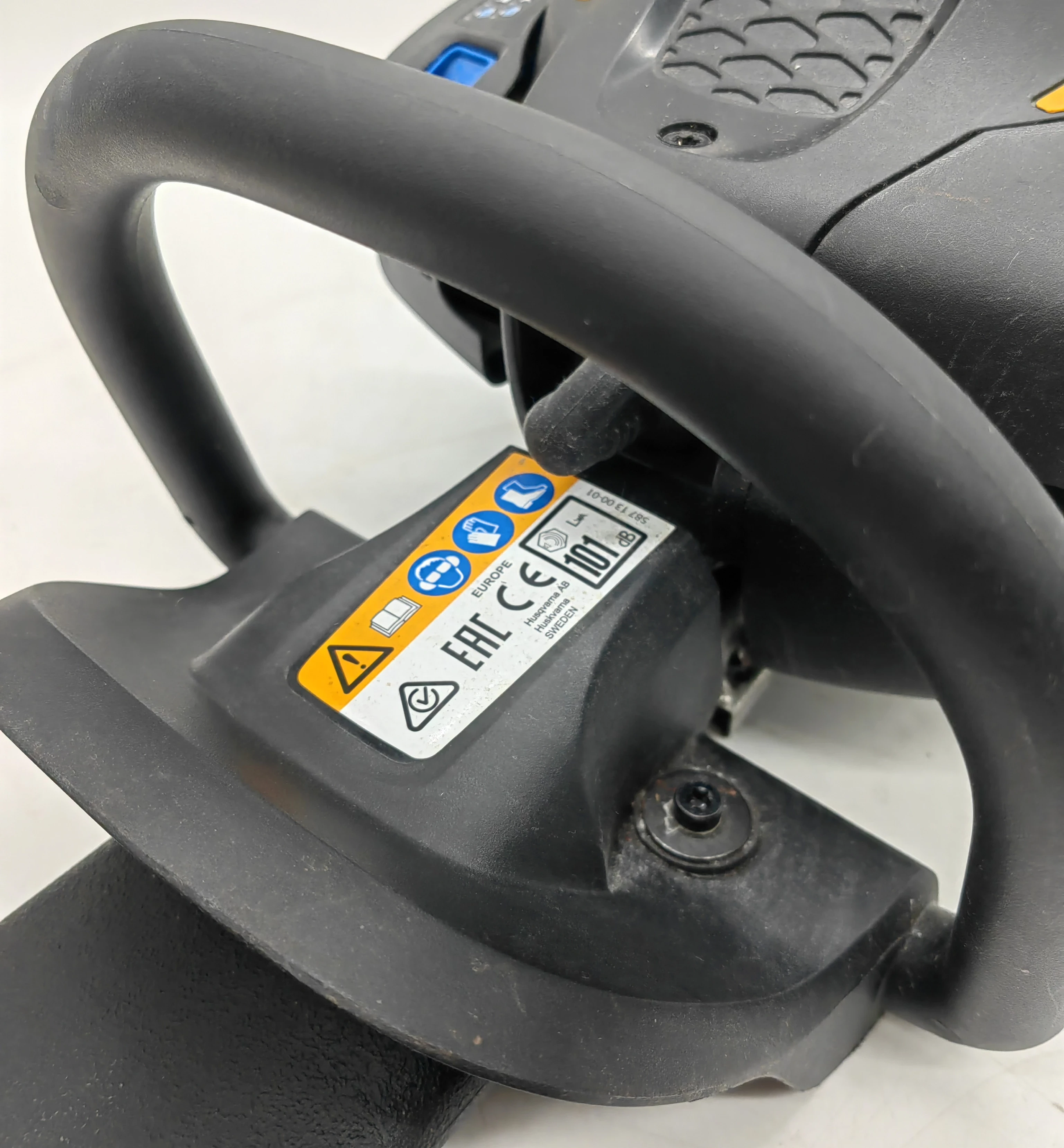 nozyce-spalinowe-mcculloch-ergolite-6028-marka-mcculloch