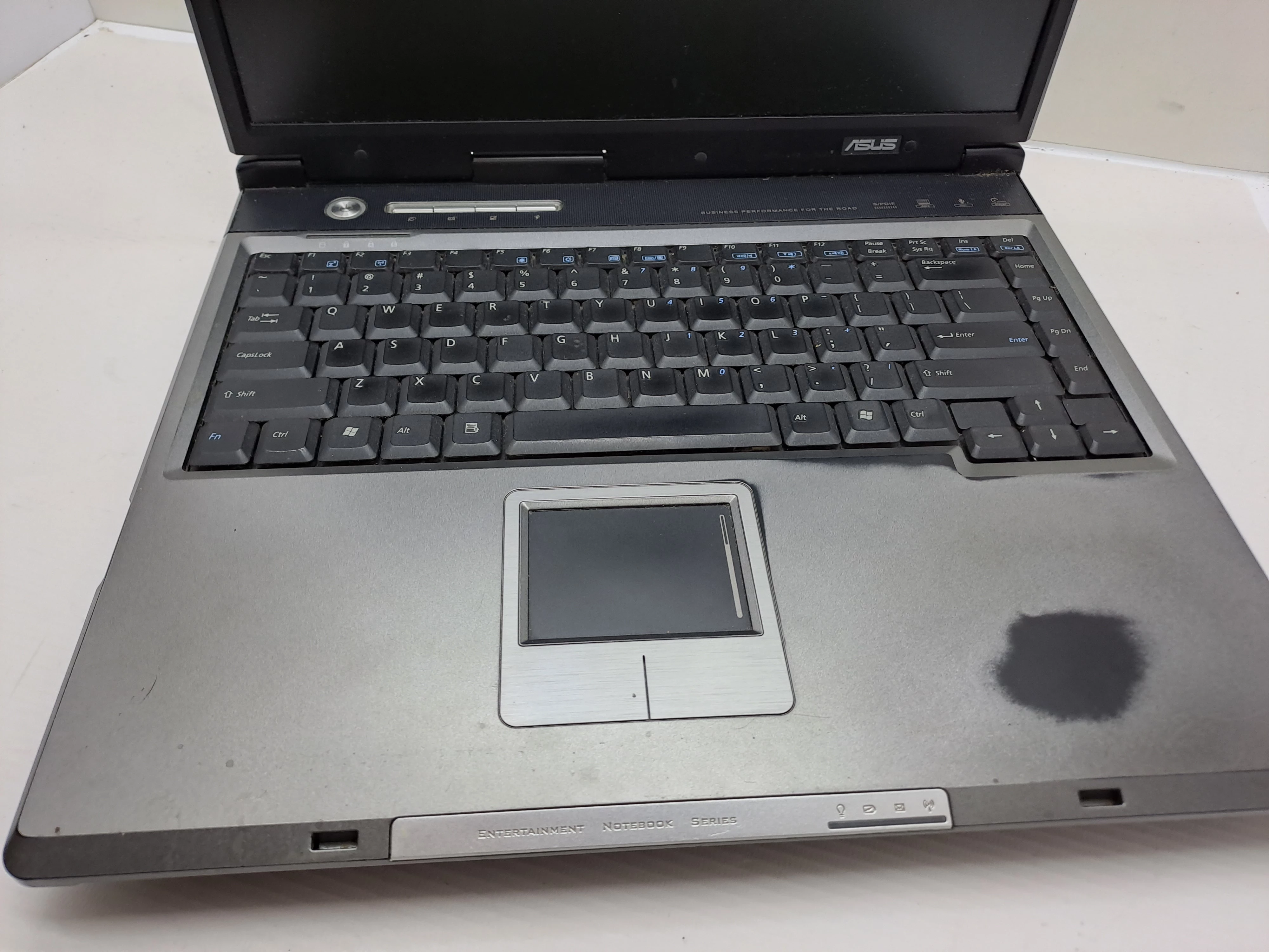 laptop-asus-a3hf-lad-przekatna-ekranu-1400