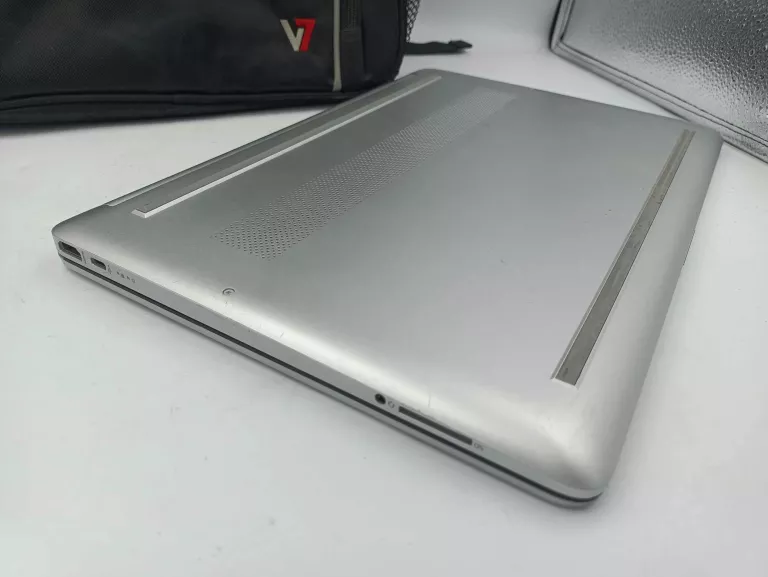 LAPTOP HP 15S-EQ2202NW