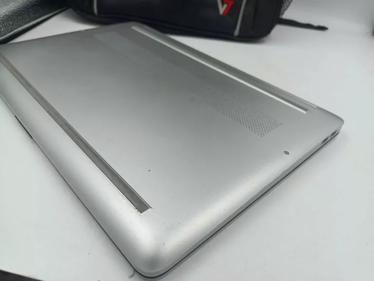 LAPTOP HP 15S-EQ2202NW