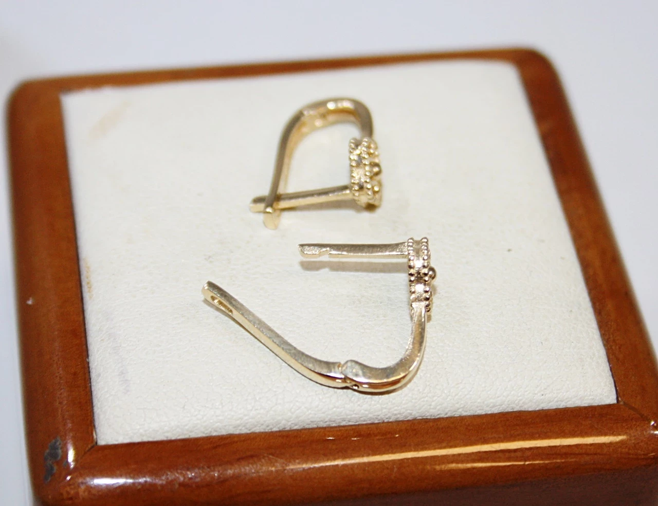 niesamowite-zlote-kolczyki-268-g-material-15835-2