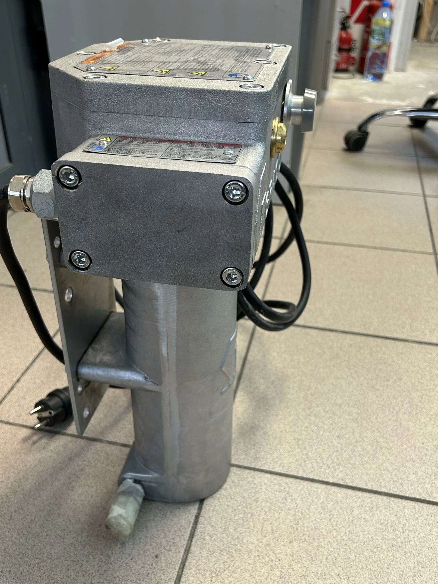 przeplywowy-podgrzewacz-farby-graco-viscon-hf-dworcowa-2-leszno-gold-fish