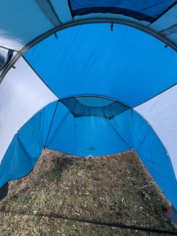 namiot-kempingowy-quechua-arpenaz-42-4-osobowy-2-sypialnie-upalna-1a26-bialystok-sj