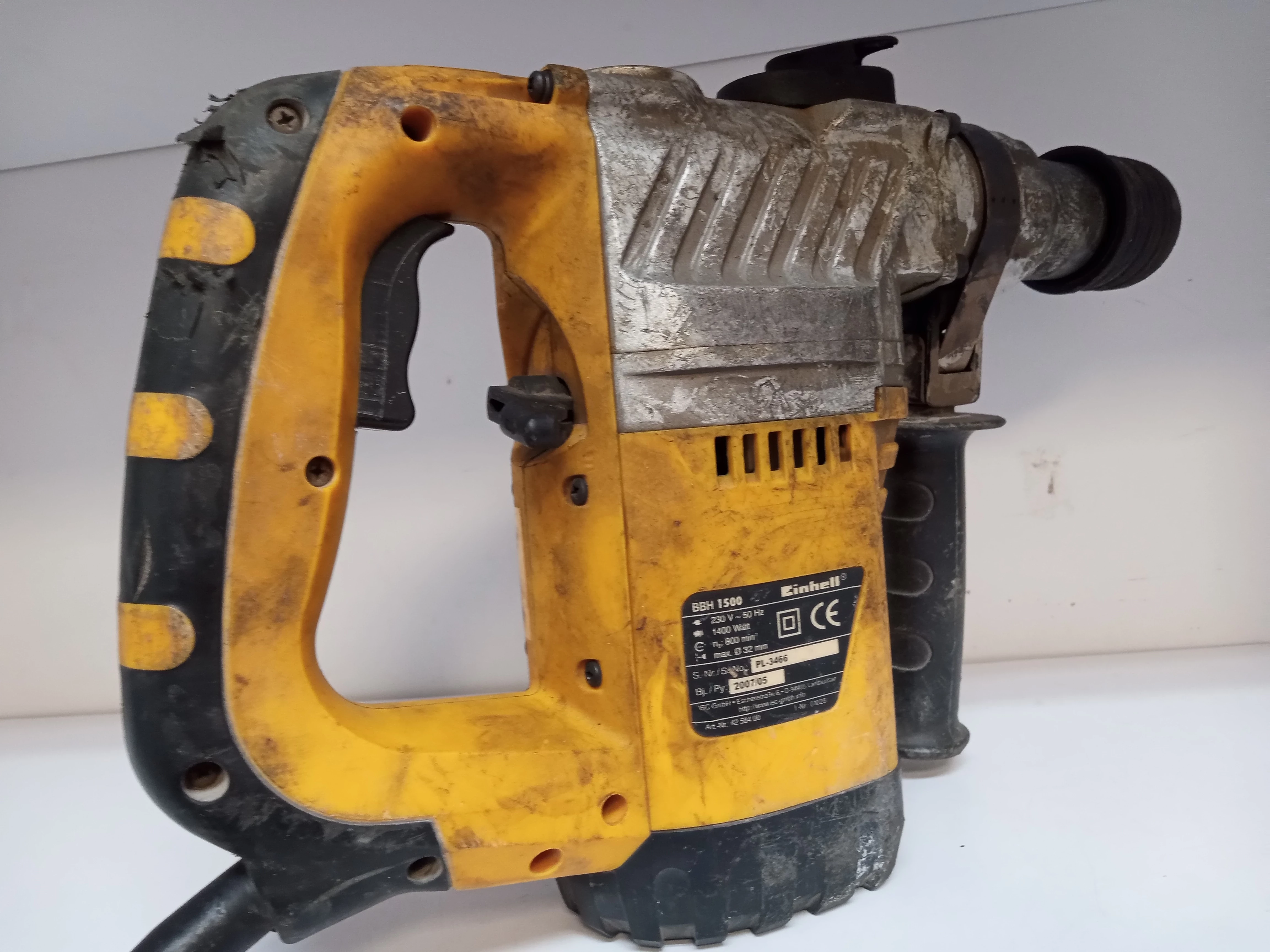 mlot-wybutrzeniowy-einhel-bbh-1500-opis-maksymalna-moc-1500