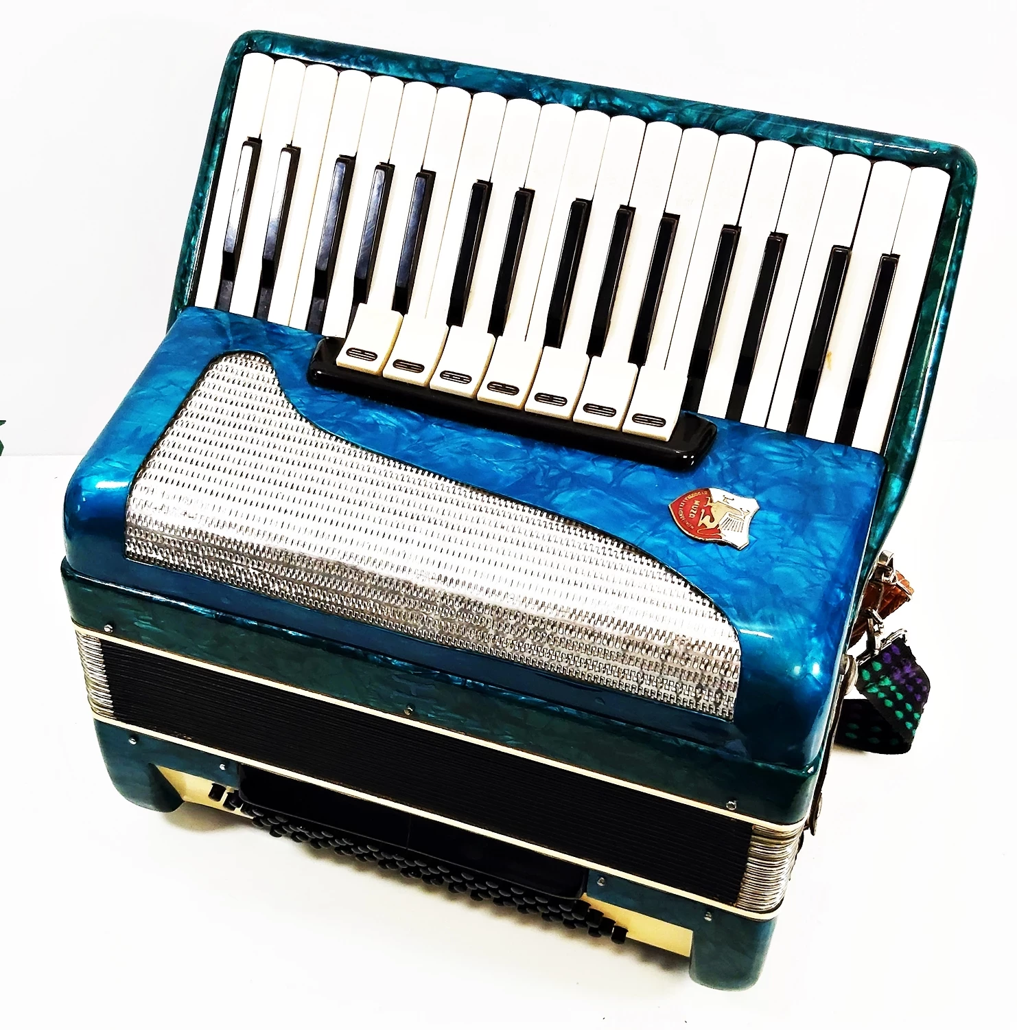 akordeon-muza-80-basow-1967r-kod-producenta-80-basow