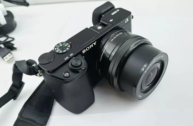 APARAT SONY ALPHA 6000 ILCE-6000L