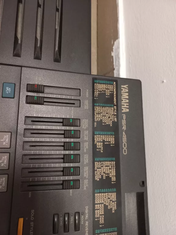 KEYBOARD YAMAHA PSR 4500