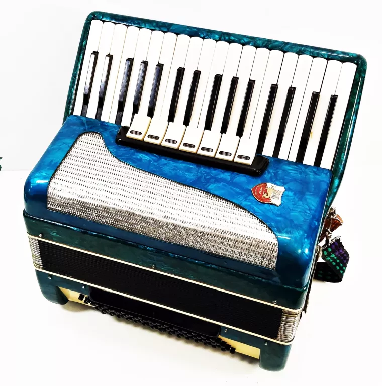 AKORDEON MUZA 80 BASÓW 1967R