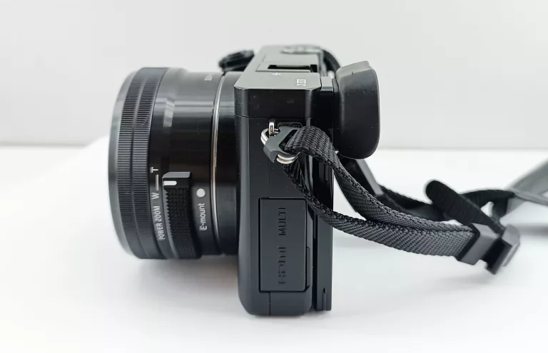 APARAT SONY ALPHA 6000 ILCE-6000L