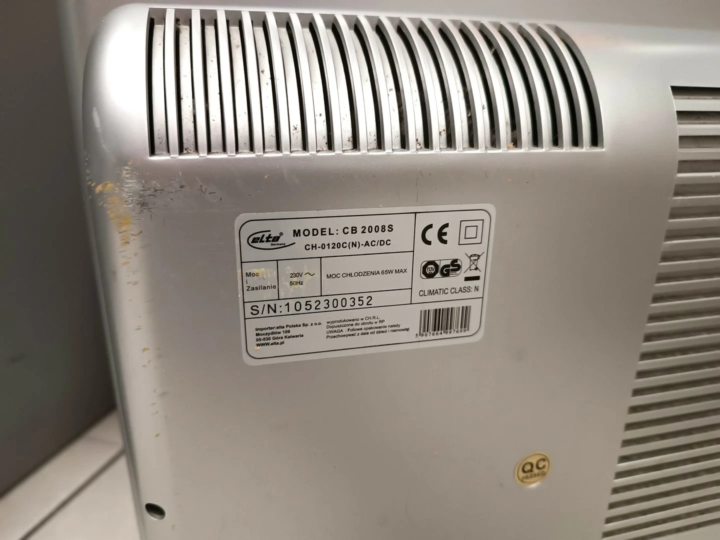 mini-lodowka-termoelektryczna-elta-cb-2008-s-kod-producenta-lodowka-mala-podblatowa-zamrazarka-mini-mm515