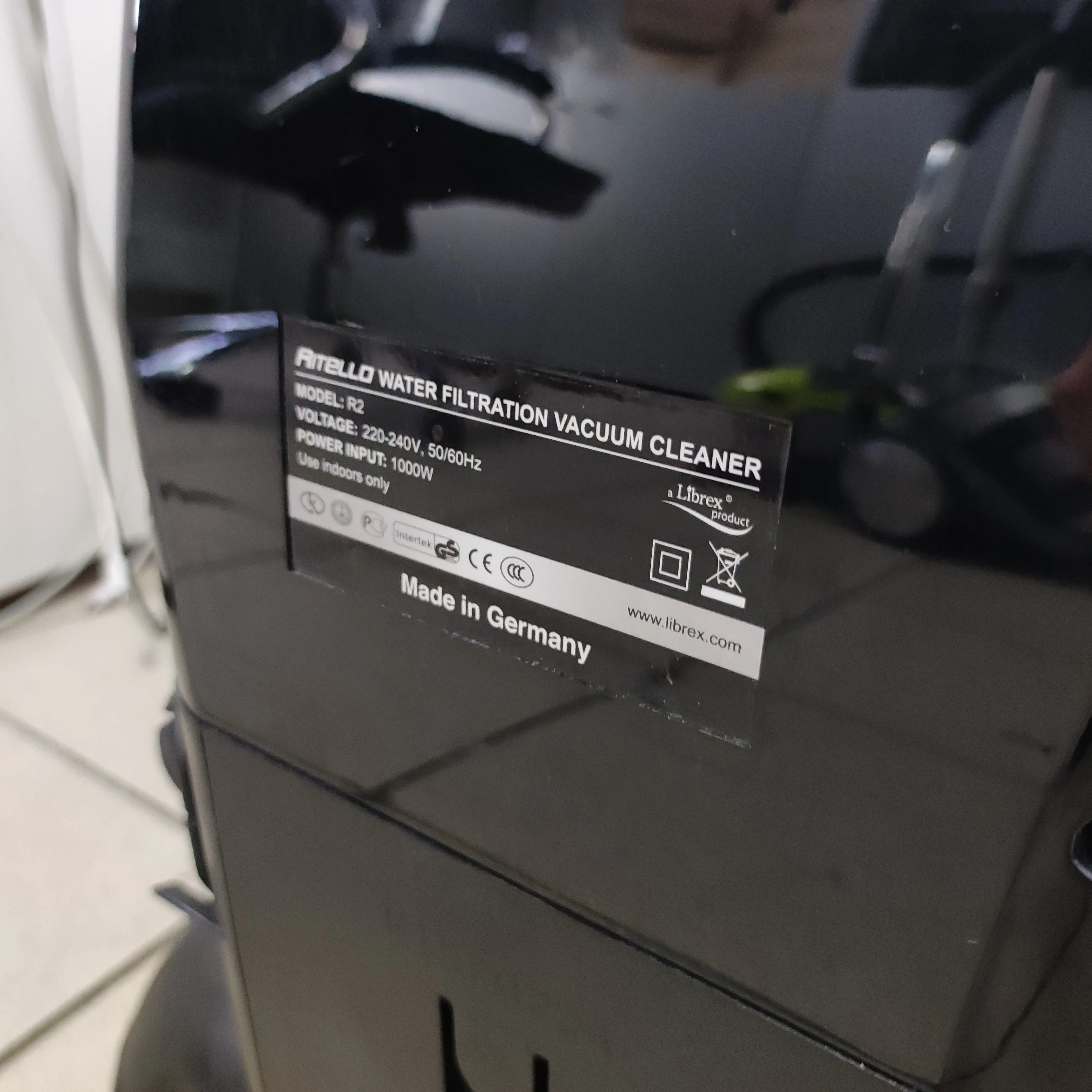 odkurzacz-wodny-ritello-r2-akcesoria-moc-1000