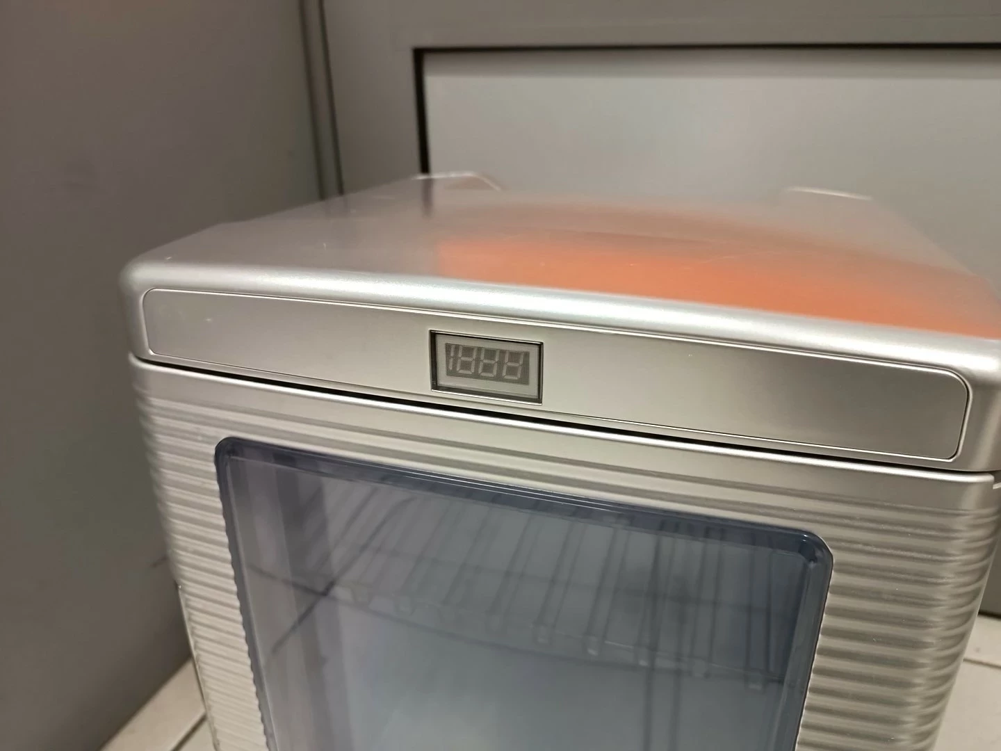 mini-lodowka-termoelektryczna-elta-cb-2008-s-stan-uzywany