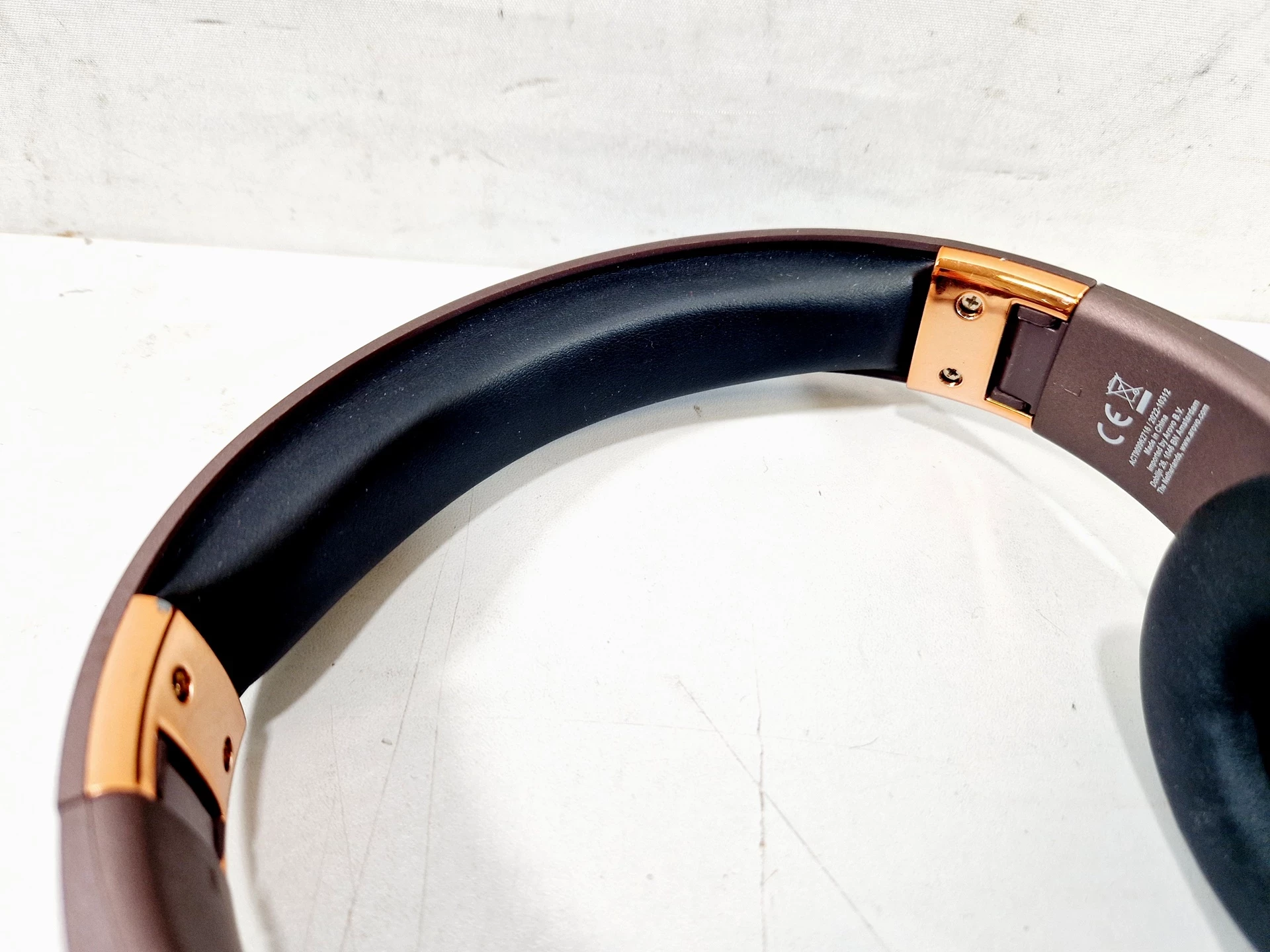 sluchawki-nauszne-bezprzewodowe-roseland-rh-900-brazowe-kod-producenta-rh-900-cooper