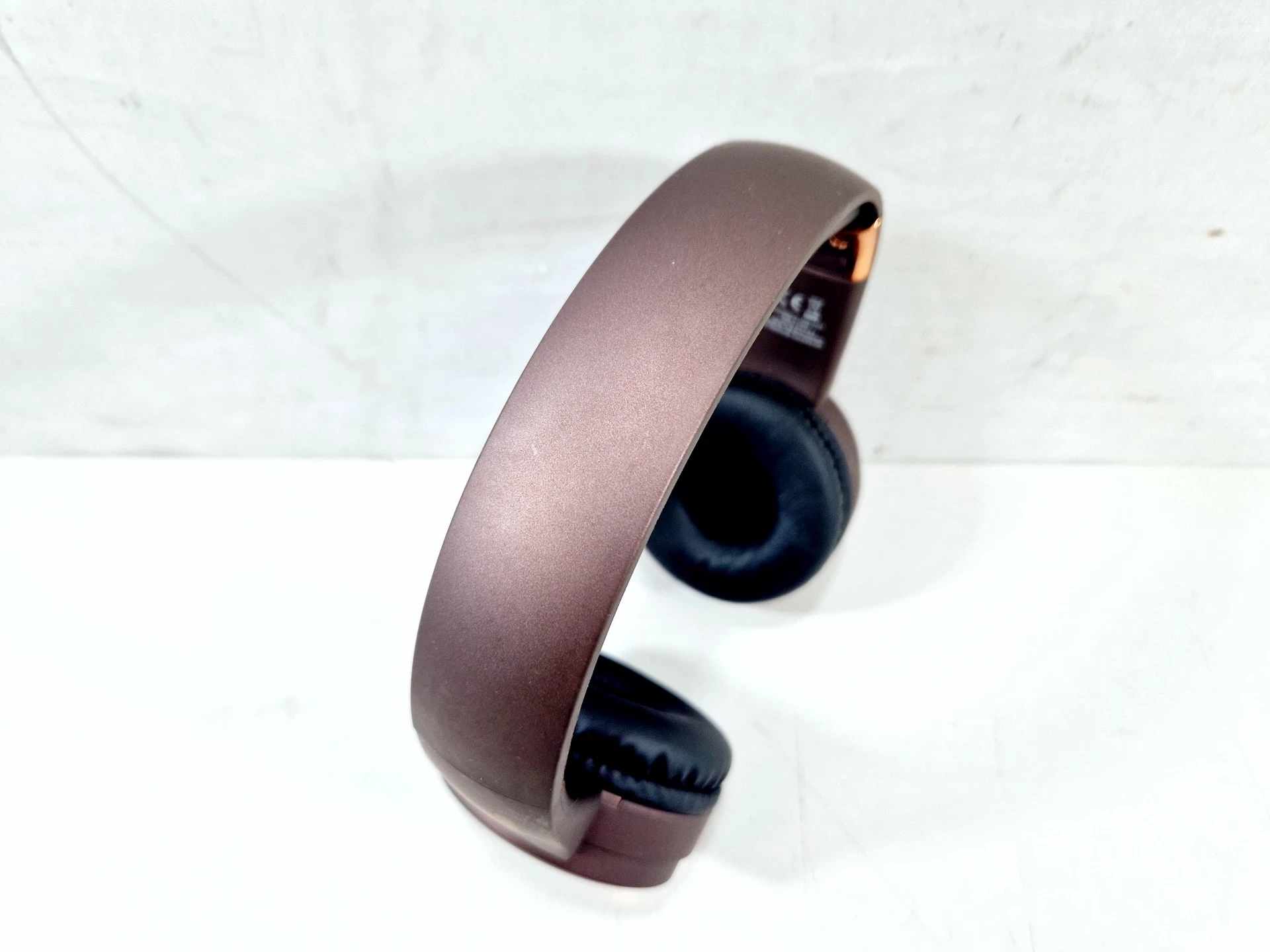 sluchawki-nauszne-bezprzewodowe-roseland-rh-900-brazowe-marka-roseland