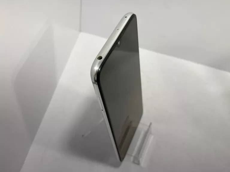 TELEFON XIAOMI MI 9 LITE 6GB/64GB