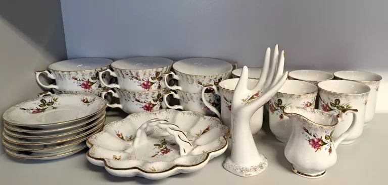 PORCELANA ZESTAW CHODZIEŻ IWONA
