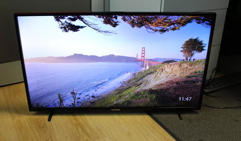 TELEWIZOR TELEFUNKEN 40FG8450 FULL HD SMART TV 40 CALI