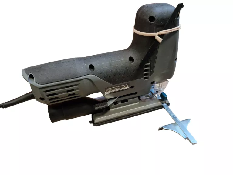 wyrzynarka-oscylacyjna-ferrex-xyz670-pl-2022-stan-powystawowy