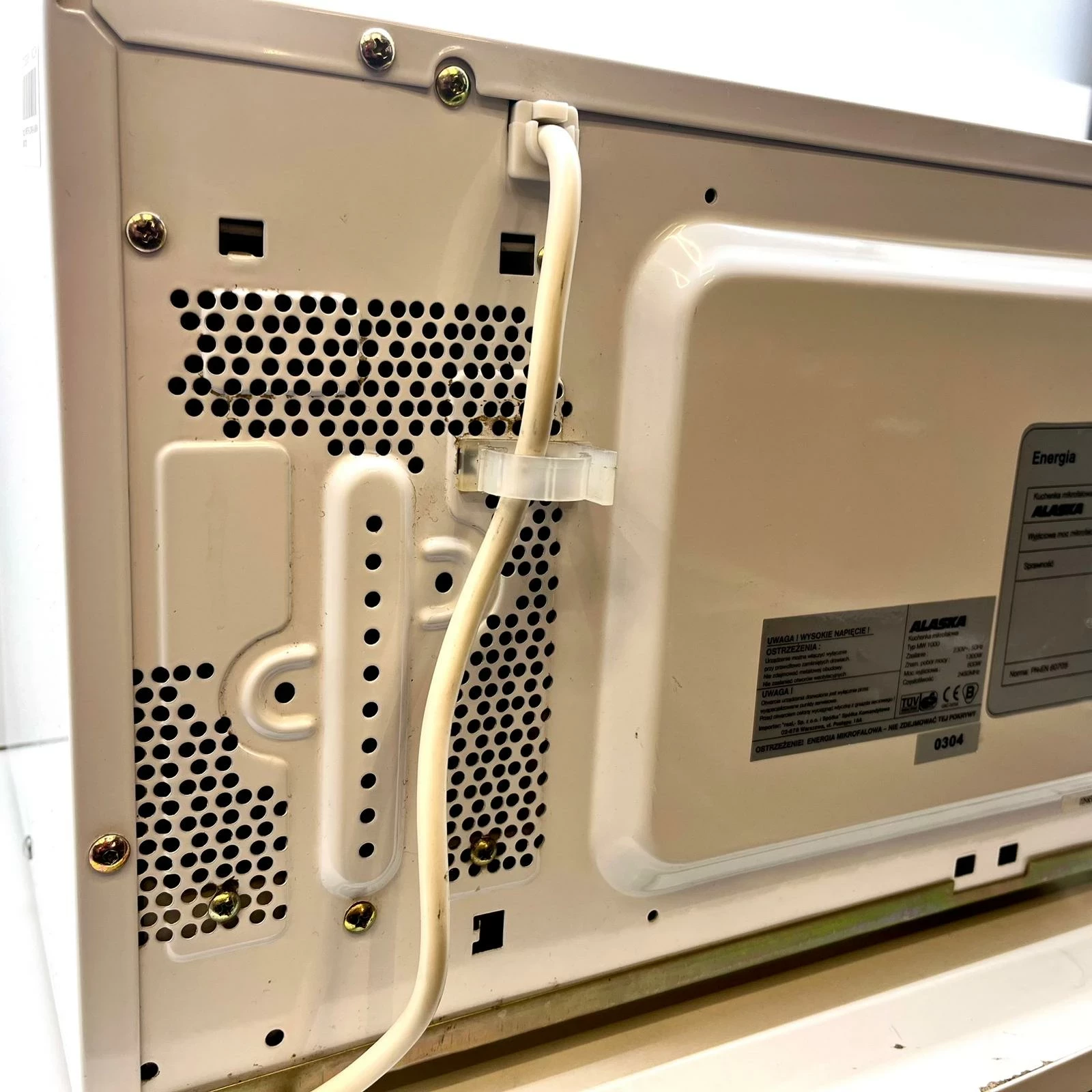 mikrofalowka-alaska-mw1000-kolor-dominujacy-bialy