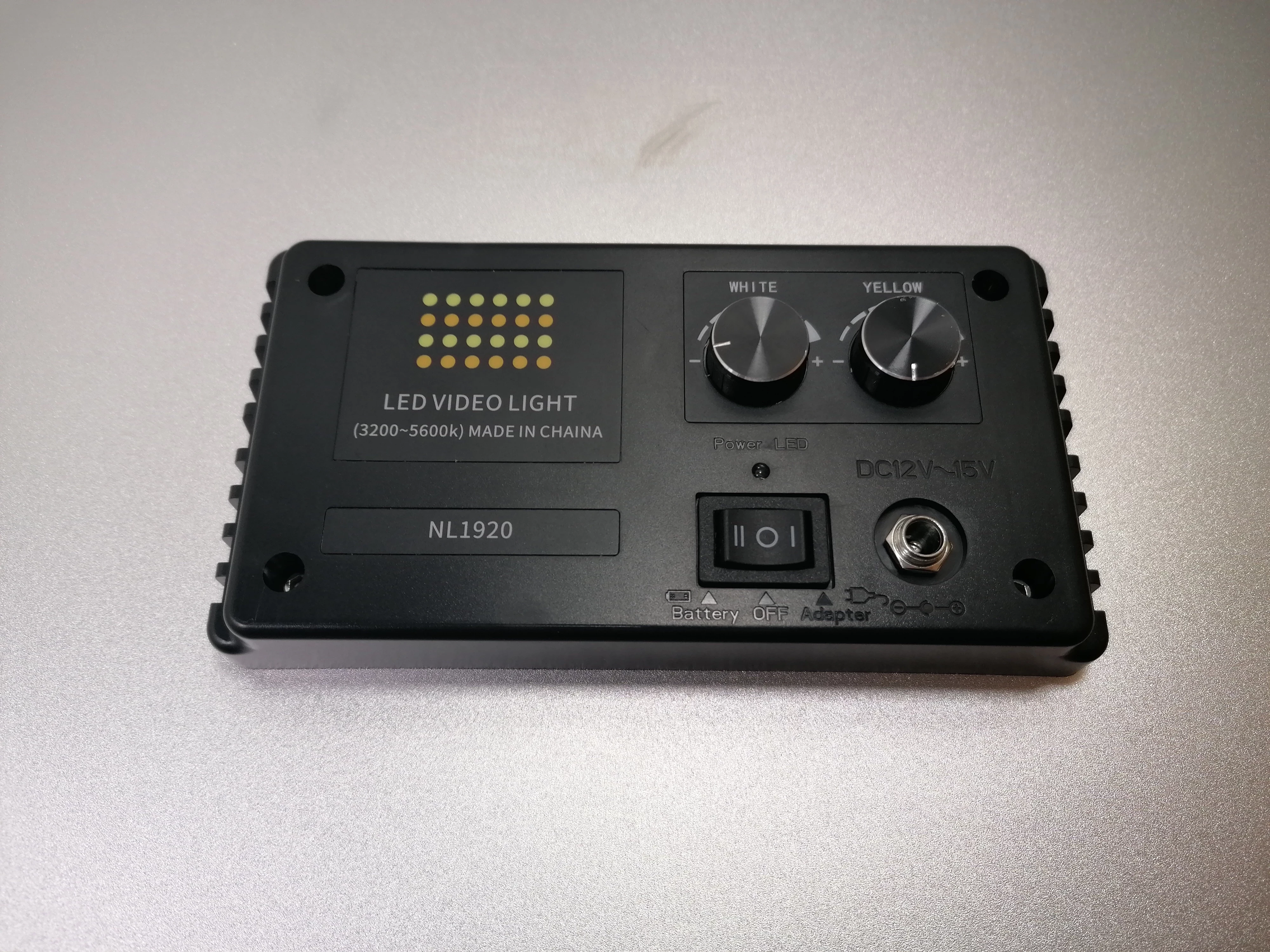 lampa-fotograficzna-neewer-nl1920-zrodlo-swiatla-led