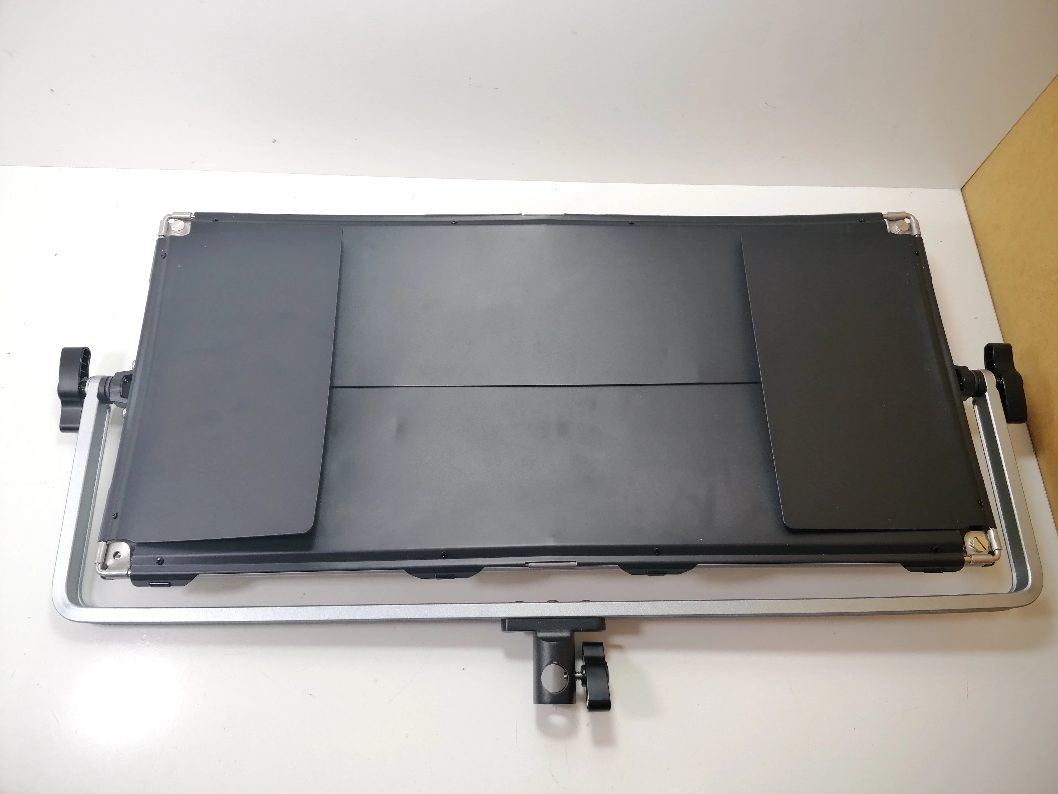 lampa-fotograficzna-neewer-nl1920-marka-neewer