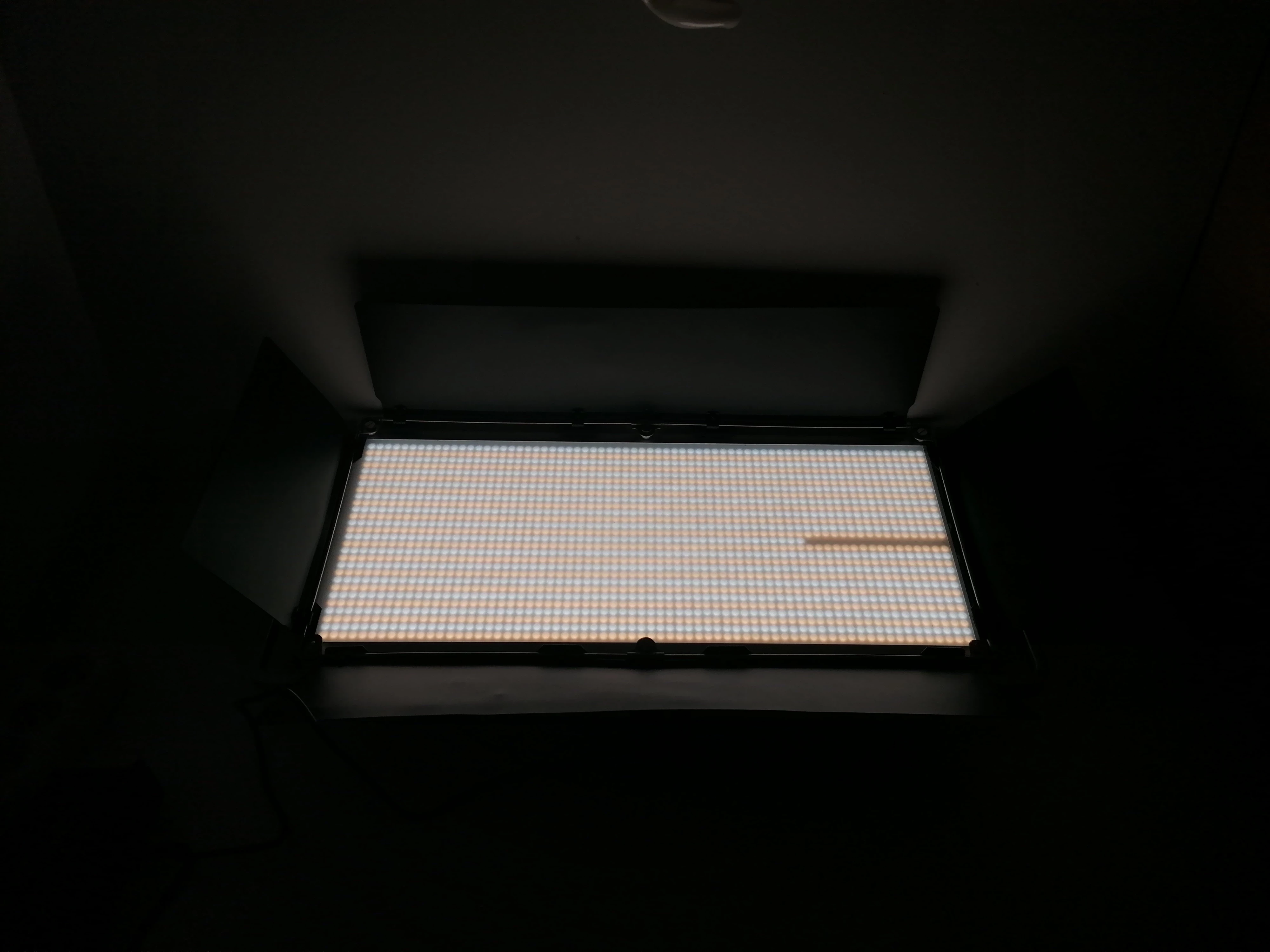 lampa-fotograficzna-neewer-nl1920-marka-neewer