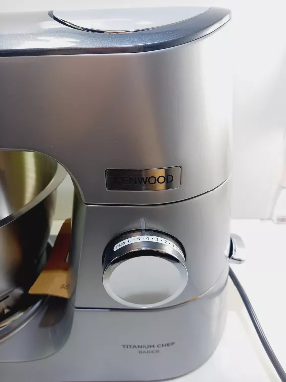 ROBOT KENWOOD TITANUM CHEF BAKER XL KVL85.004SI