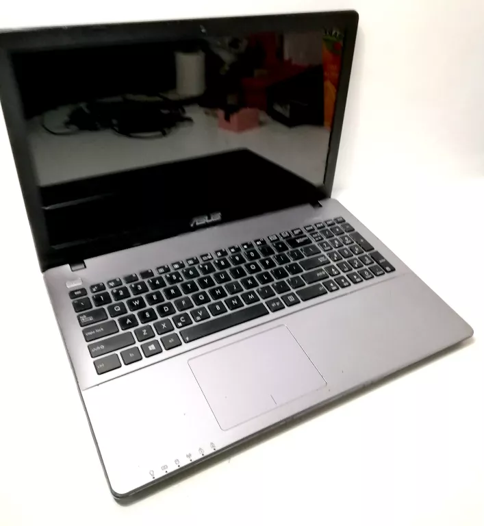 LAPTOP ASUS R510D AMD A10 8GB RAM 100GB SSD