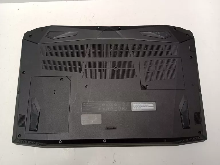 LAPTOP ACER NITRO N17C4 I5/8GB/1TB