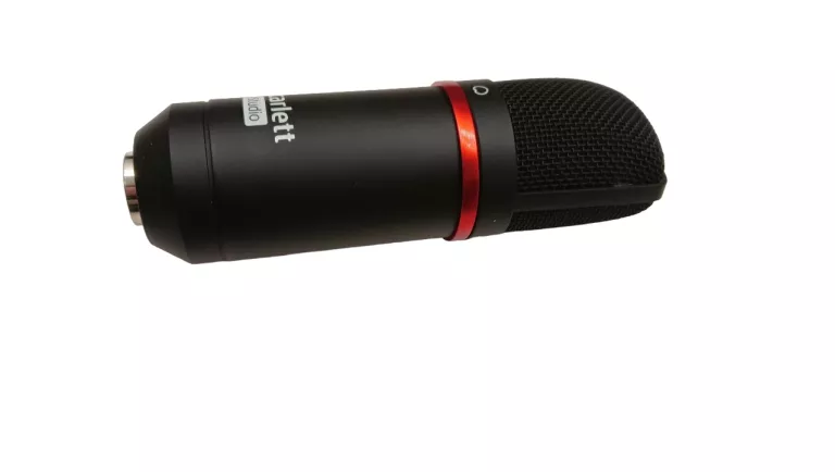 ZESTAW MUZYCZNY FOCUSRITE SCARLETT SOLO STUDIO PACK 2GEN PUDEŁKO