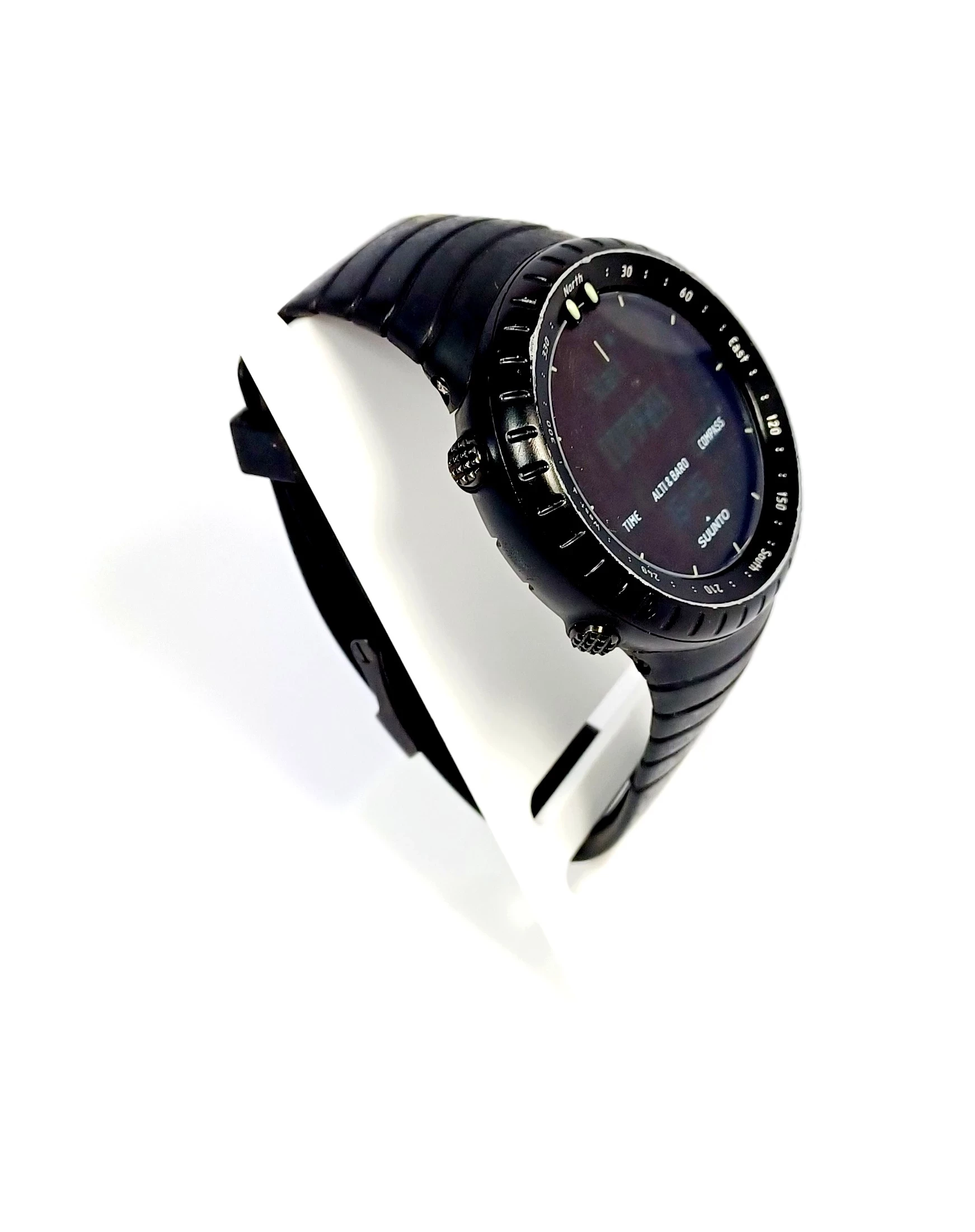 zegarek-suunto-core-funkcje-kompas