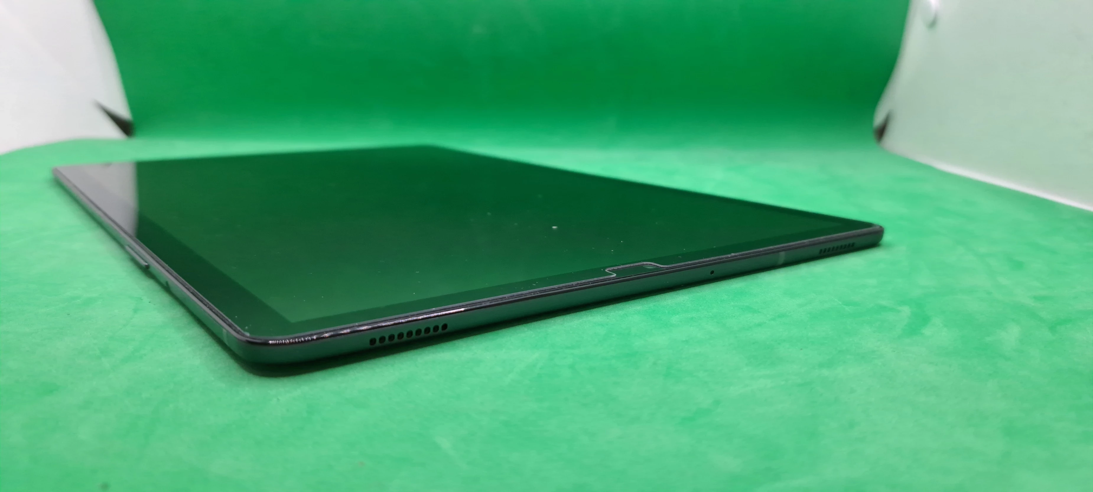 tablet-samsung-galaxy-tab-s5e-464gb-lte-przekatna-ekranu-105