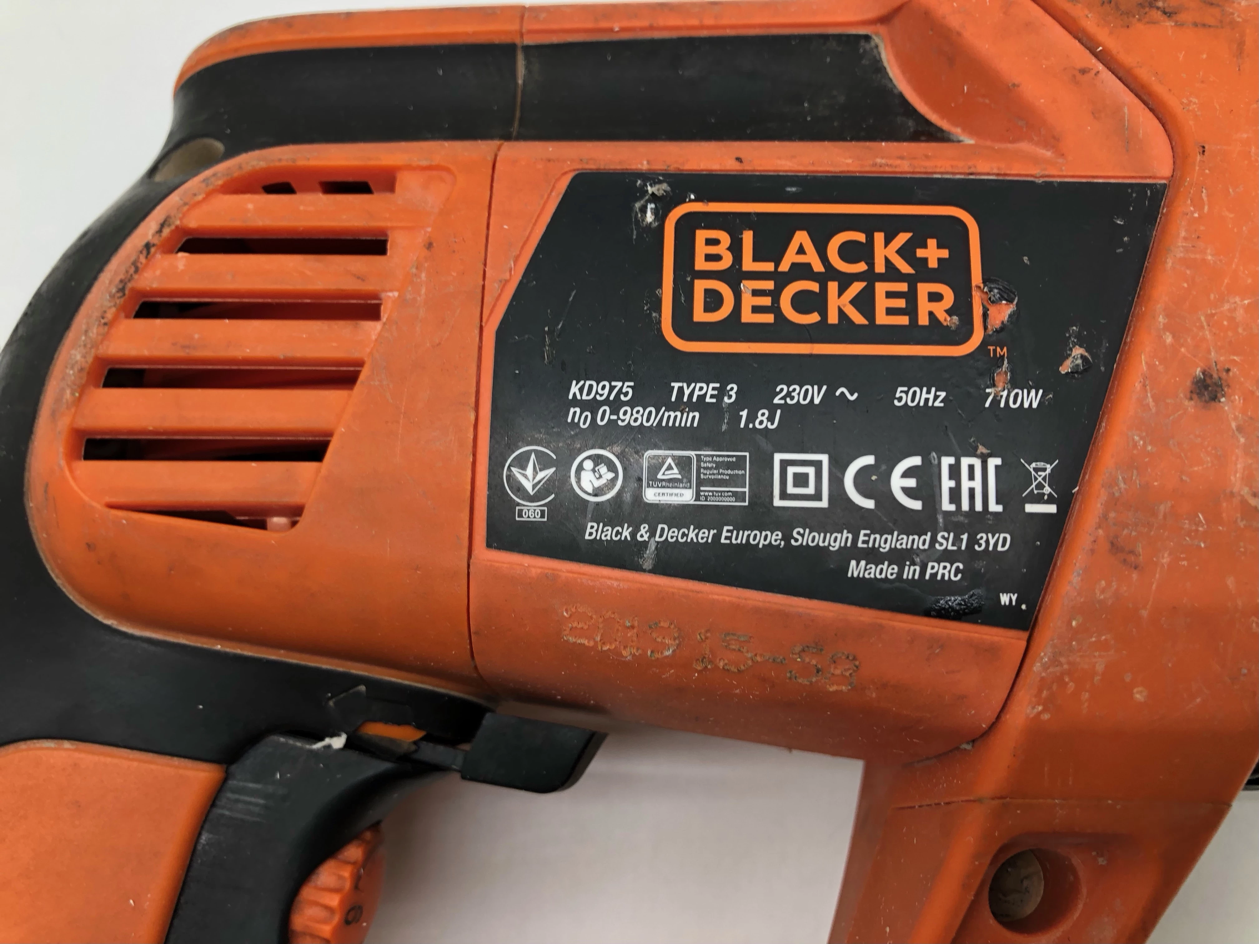 black-decker-kd975-mlotowiertarka-funkcyjnosc-4-funkcyjny-wiercenie-z-i-bez-udaru-podkuwanie-indeksacjablokowanie-dluta