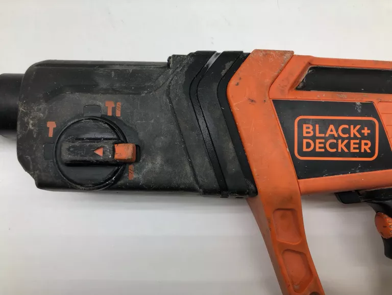 black-decker-kd975-mlotowiertarka-stan-uzywany