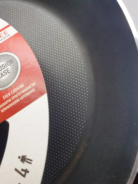 PATELNIA TEFAL 28 CM EASY CLEAN CZERWONA
