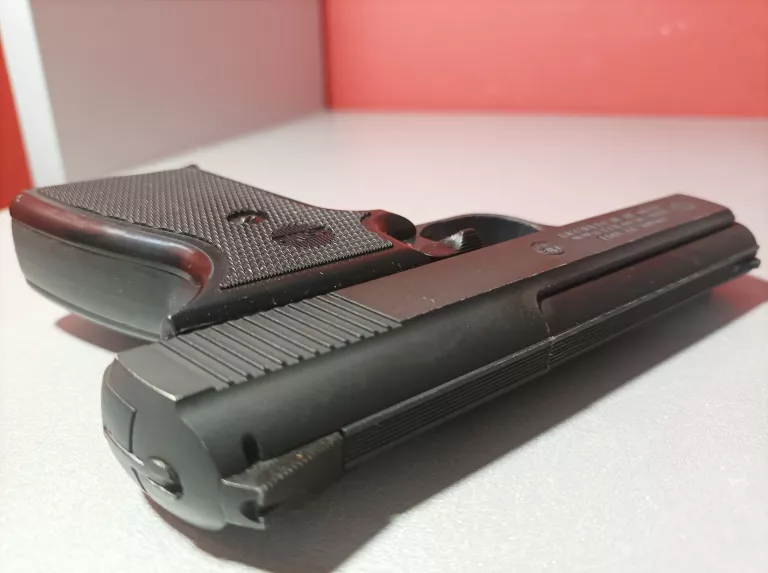PISTOLET AUTOMATYCZNY SM-80 KAL. 8MM + KABURA