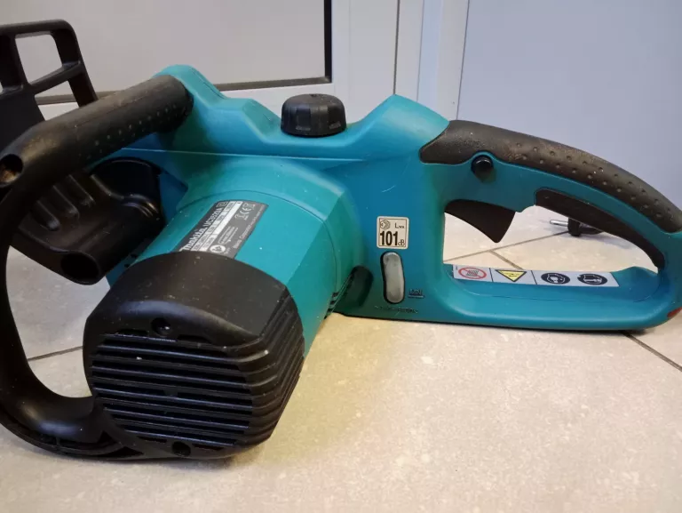 PIŁA ŁAŃCUCHOWA ELEKTRYCZNA MAKITA UC3520A | Piły łańcuchowe | Loombard.pl
