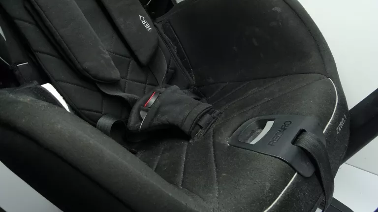 FOTELIK SAMOCHODOWY OBROTOWY RECARO ZERO.1 18KG