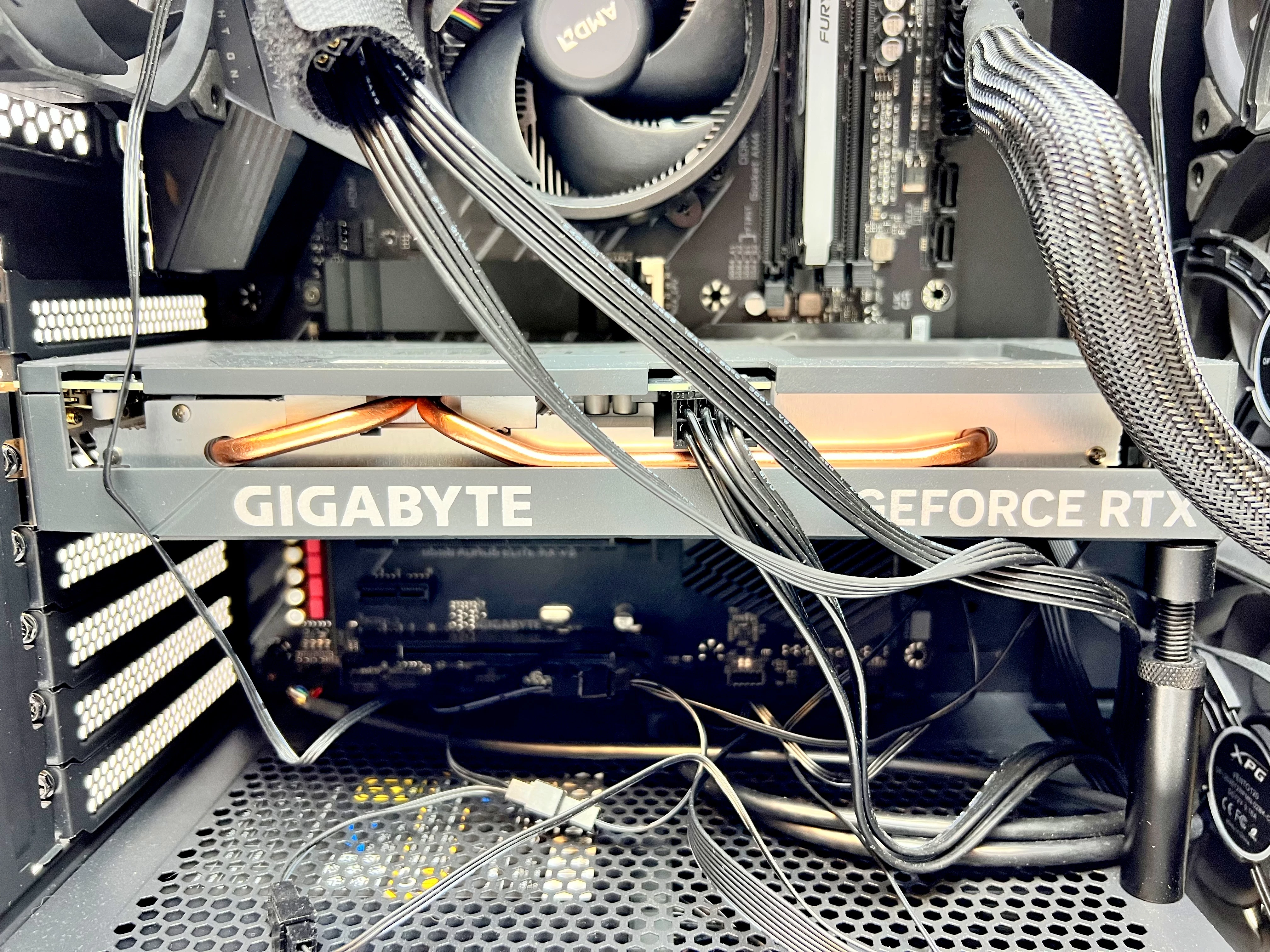 komputer-rtx-4060-2t-dysk-32gb-ram-win-11-faktury-marka-msi