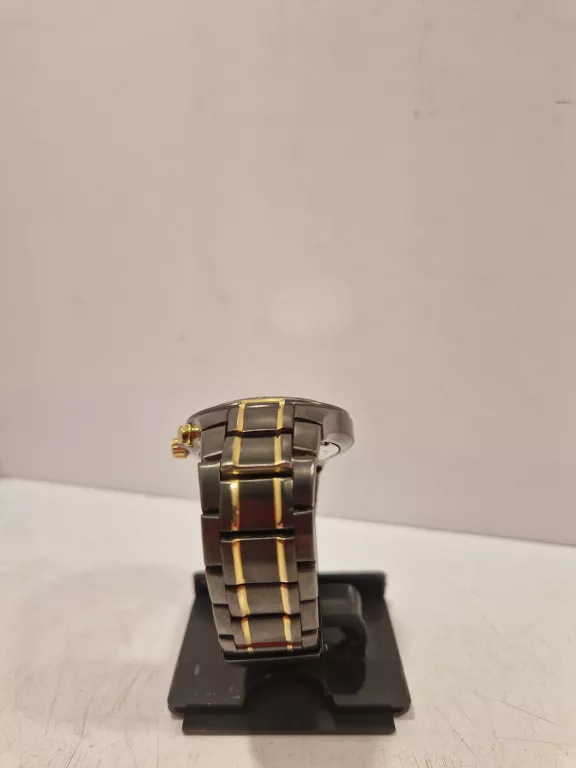 ZEGAREK PULSAR CZARNO ZŁOTY VD67-X002