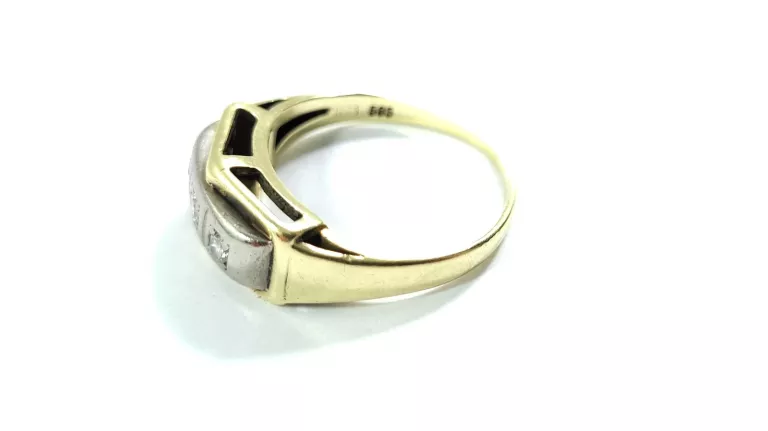 zloty-pierscionek-z-cyrkoniami-p585r13340g-material-15835-2