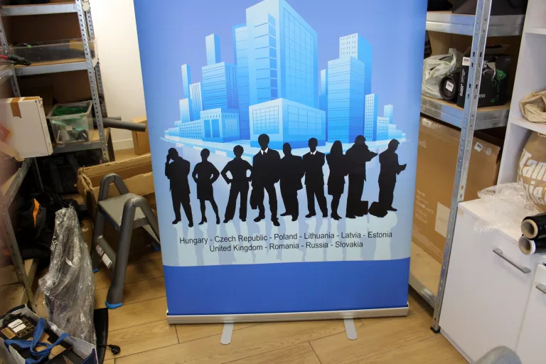 STOJAK KASETOWY BANEROL 120X210CM