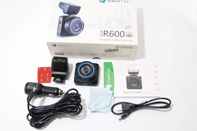 KAMERKA SAMOCHODOWA NAVITEL R600 KOMPLET!